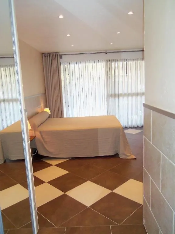 Hotel Les Amandiers Saint-Raphael