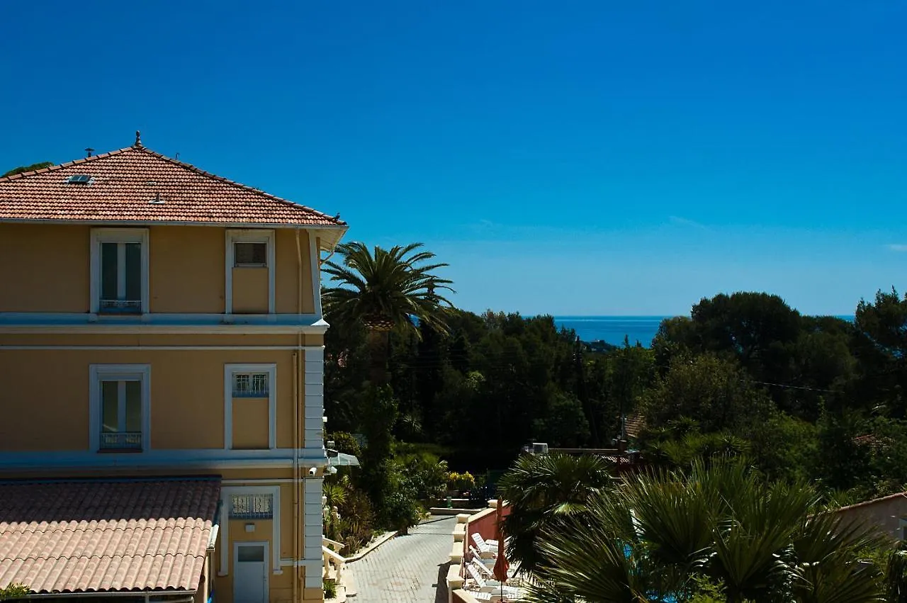 Hotel Les Amandiers Saint-Raphael